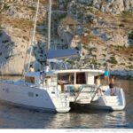 Multi-day sails near Kauai with dramatic island views
